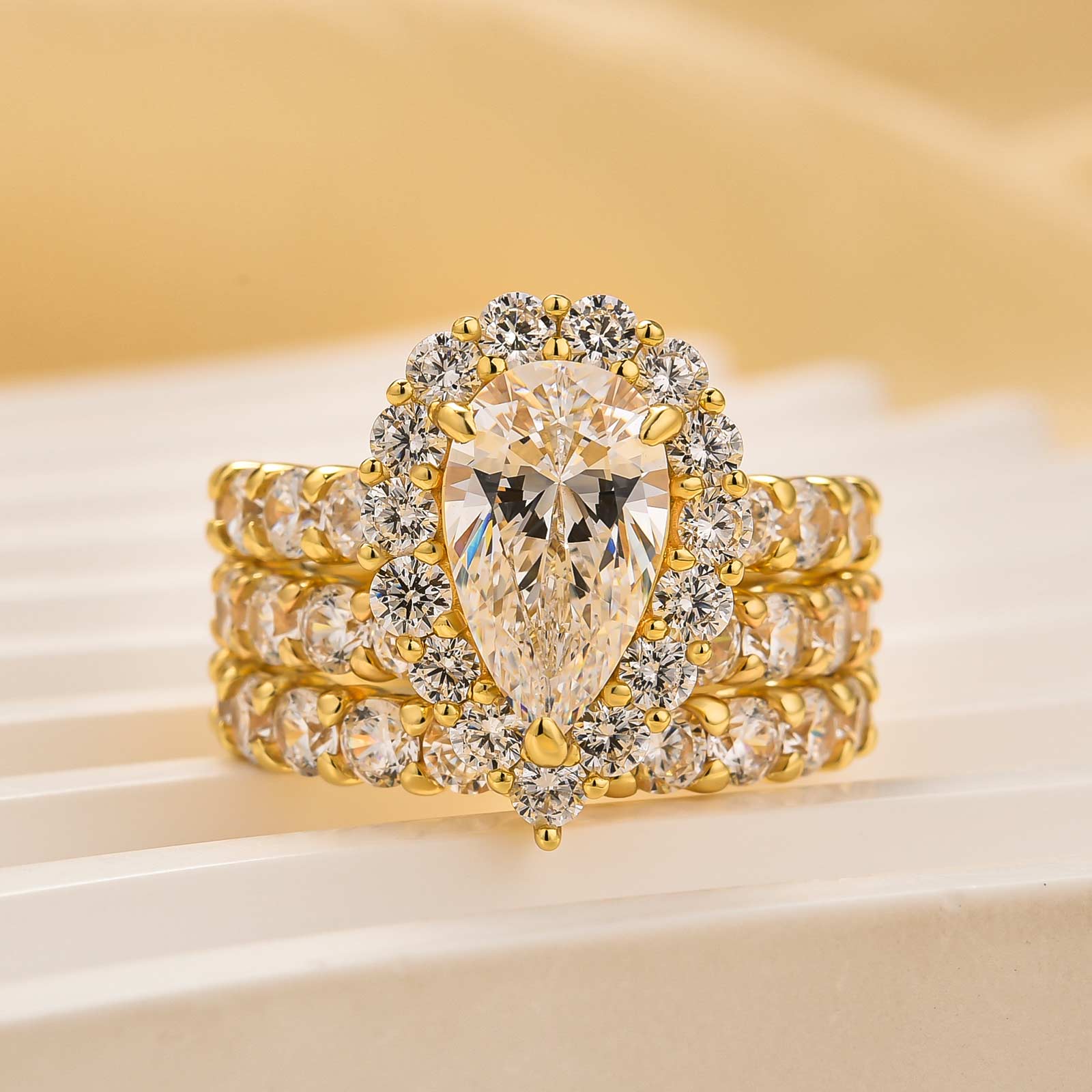 Louily 3PC Classic Halo Pear Cut Wedding Ring Set In Sterling Silver