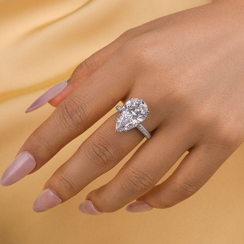 Louily Honorable 8.0 Carat Pear Cut Simulated Diamond Engagement Ring In Sterling Silver - louilyjewelry