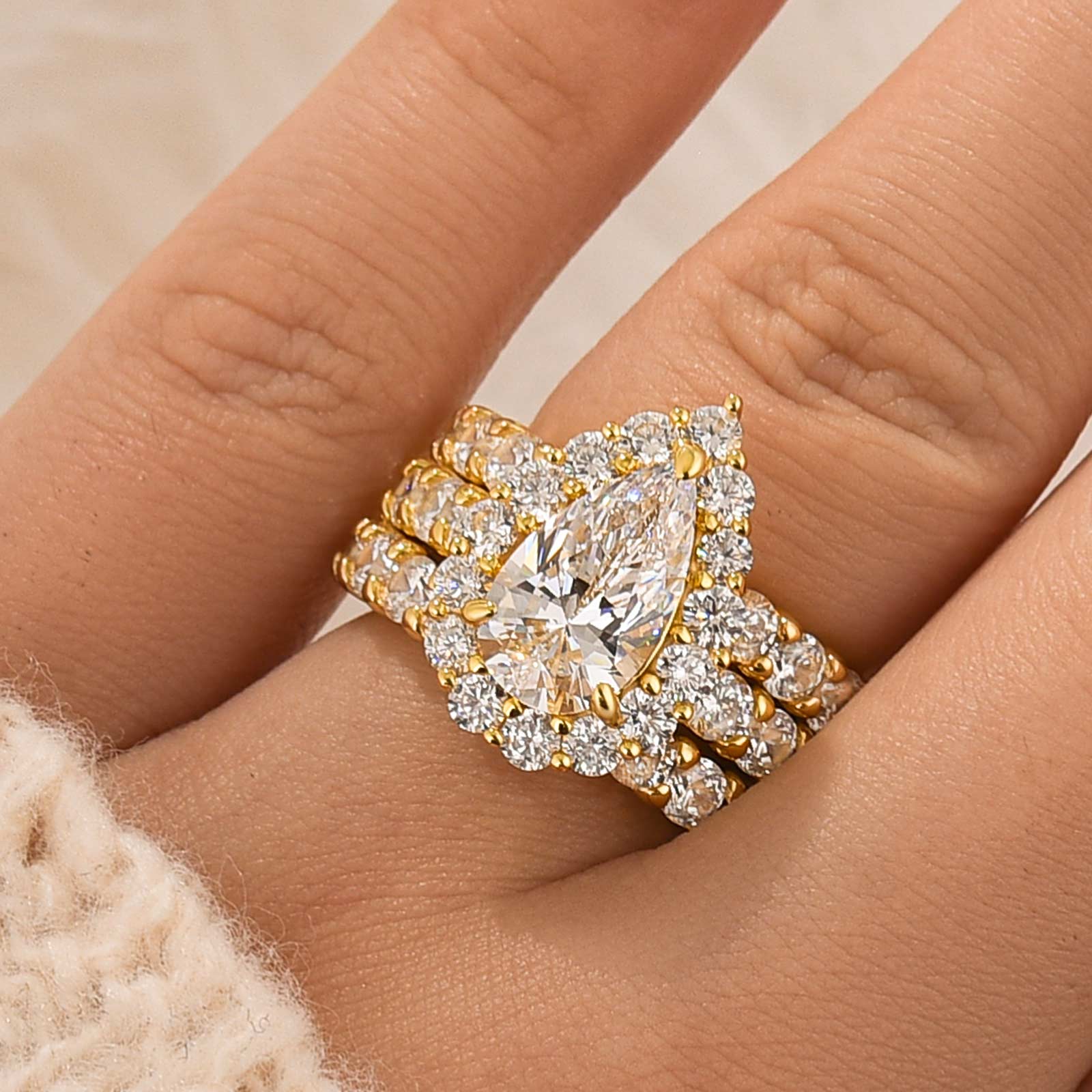 Louily 3PC Classic Halo Pear Cut Wedding Ring Set In Sterling Silver