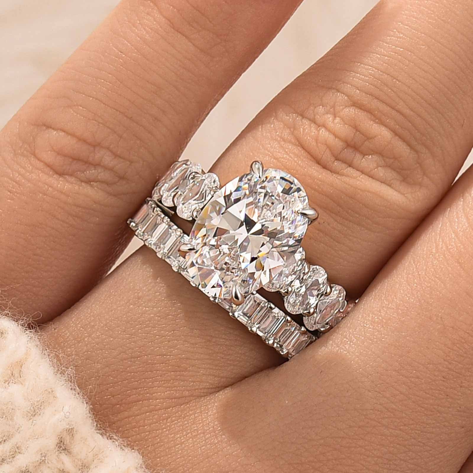 4.5Ct Oval Cut Wedding Ring Set With Radiant Cut Women's Wedding Band