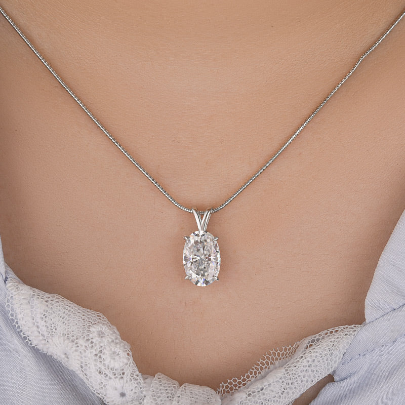 Louily Exclusive Oval Cut Pendant Necklace