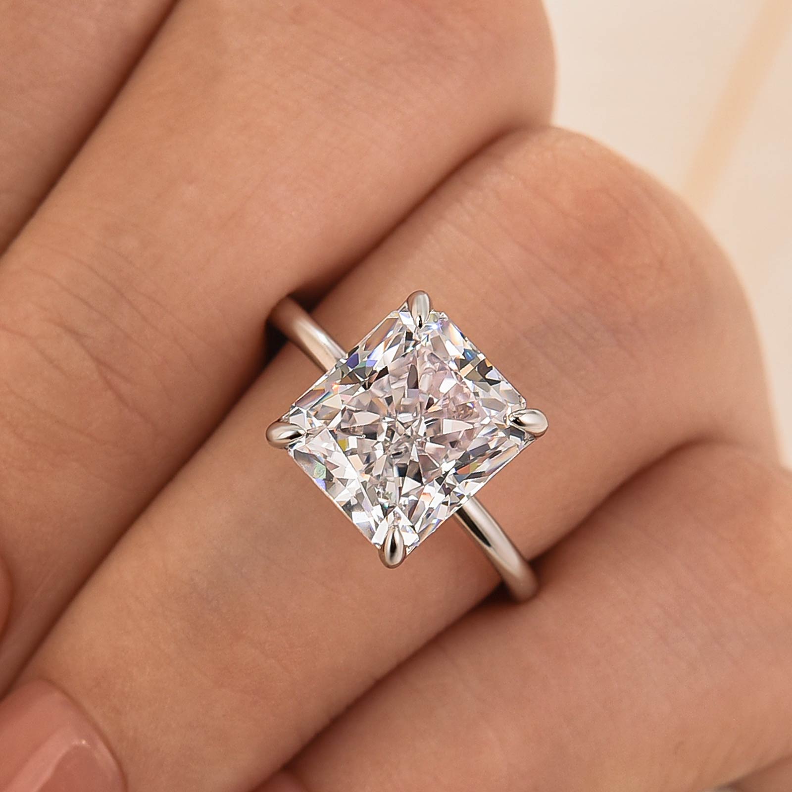 Fashion 4.0Ct White Stone Radiant Cut Solitaire Engagement Ring For Woman In sterling Sliver