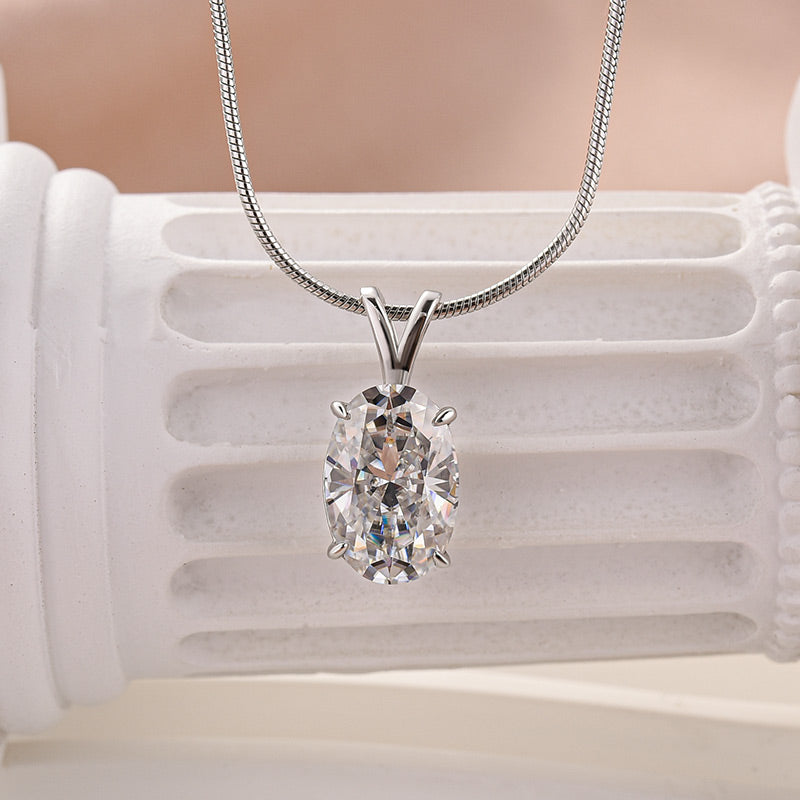 Louily Exclusive Oval Cut Pendant Necklace