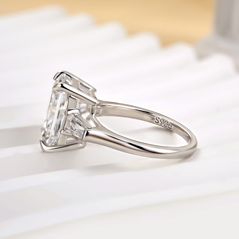 Louily Sparkle Radiant Cut Three Stone Engagement Ring - louilyjewelry