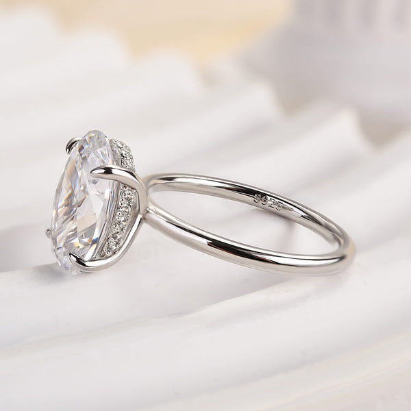 Louily Exclusive Oval Cut Engagement Ring In Sterling Silver