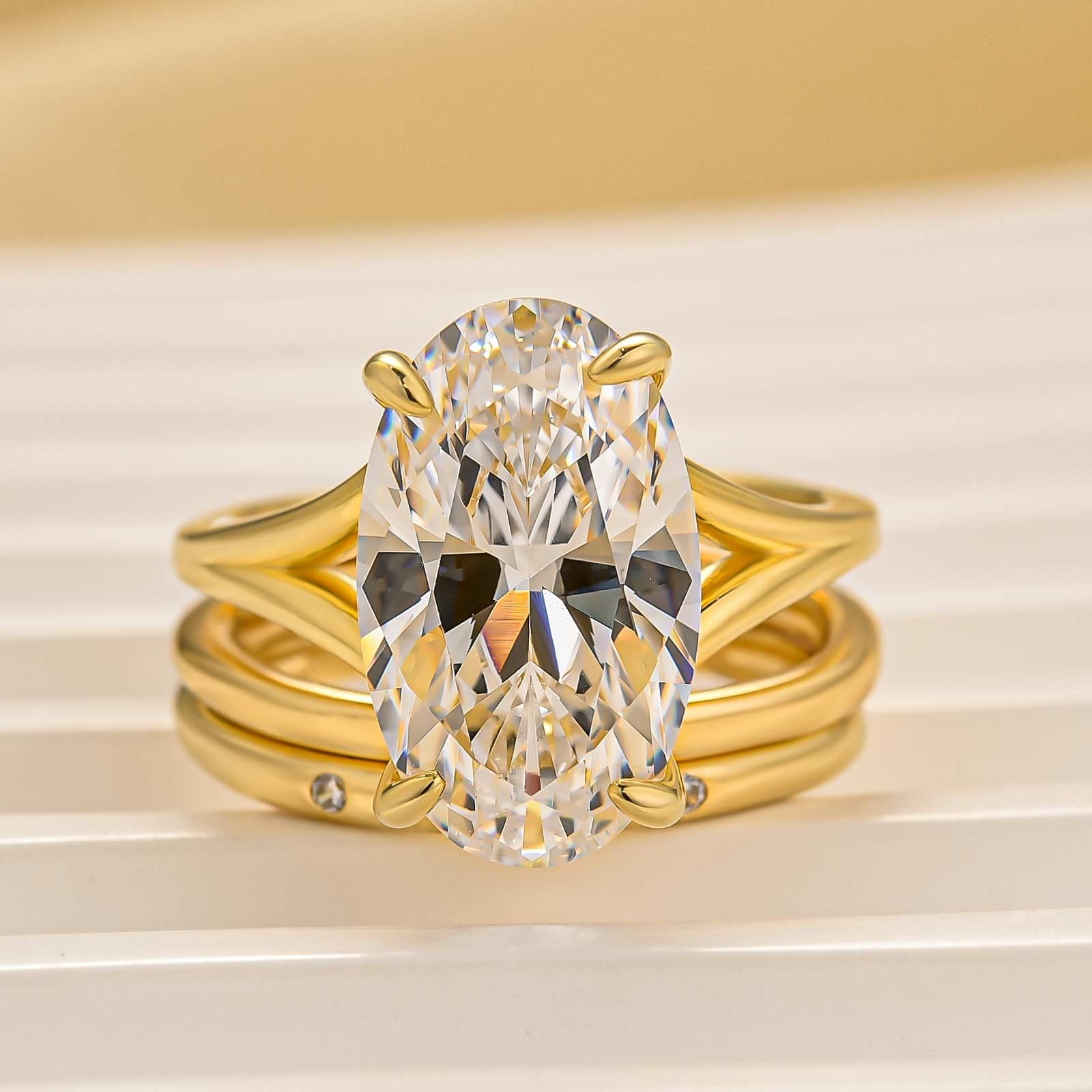 3PC 5.0Ct Oval Cut Split Shank Wedding Ring Set With Two Simple Wedding Bands