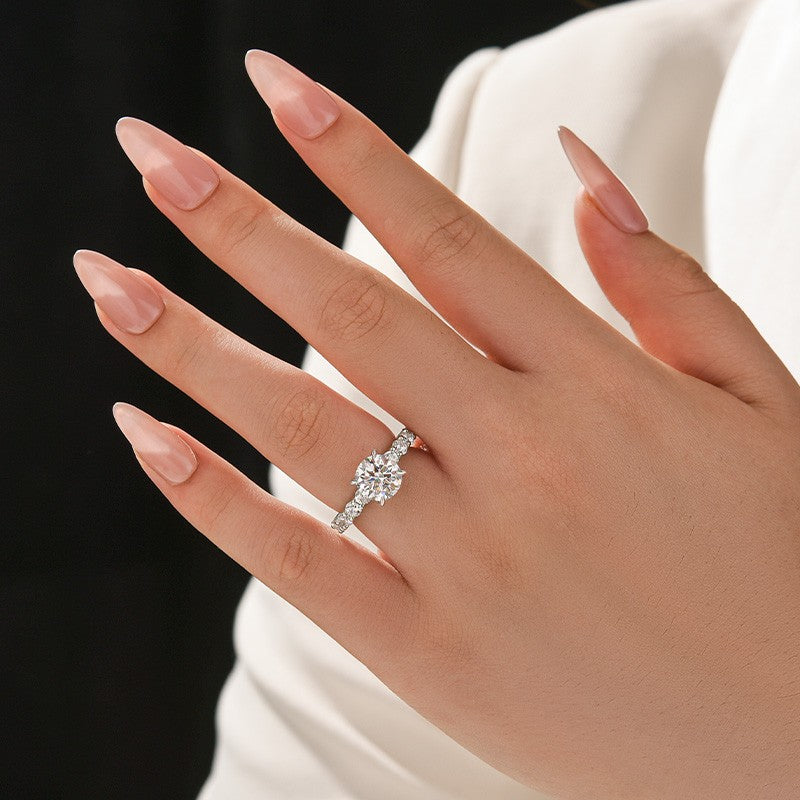 Moissanite 2.0Ct Round White Gold Engagement Ring - louilyjewelry