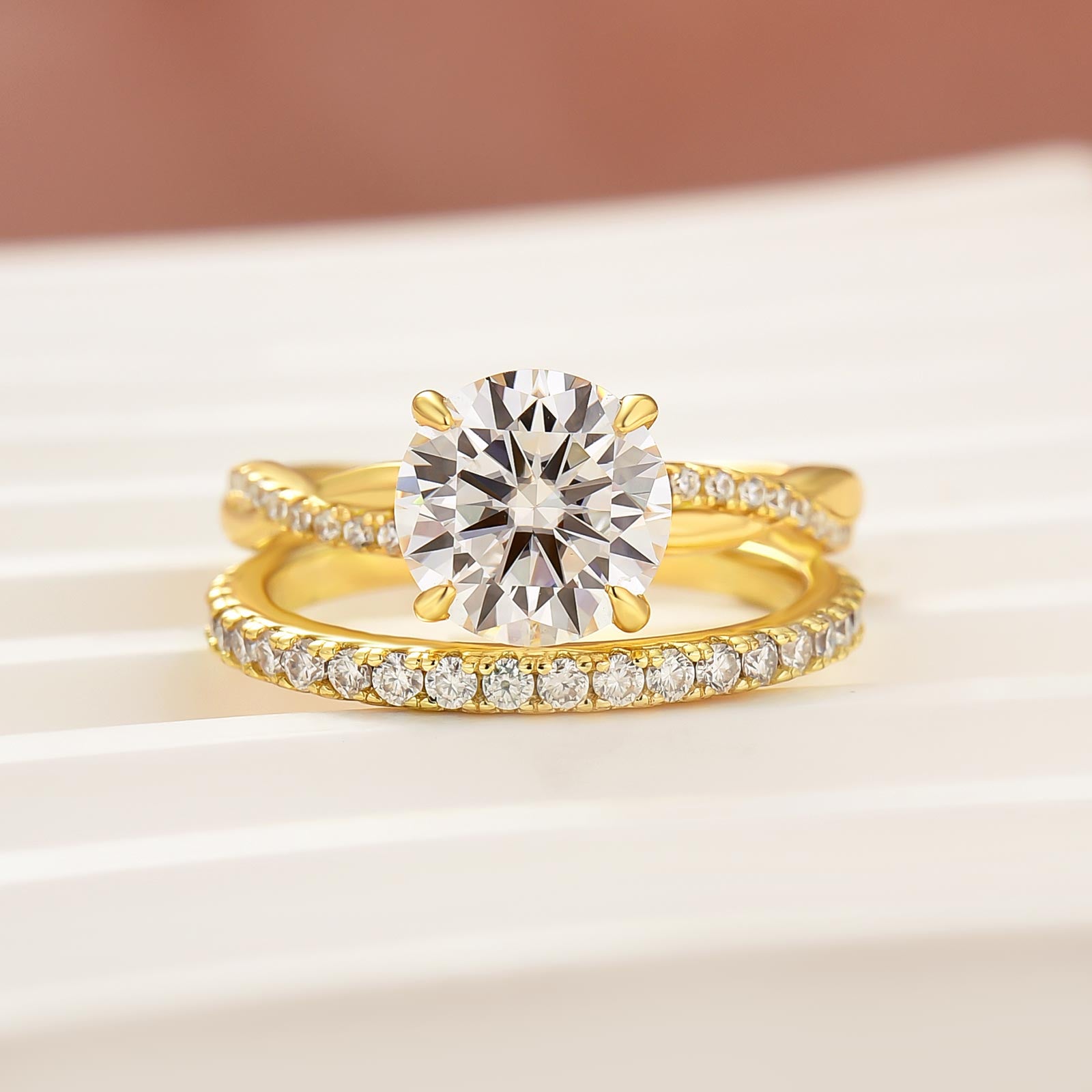 2PC Moissanite 1.2~2.0Ct Twist Round Cut Yellow Gold Pave Promise Bridal Ring With Wedding Band