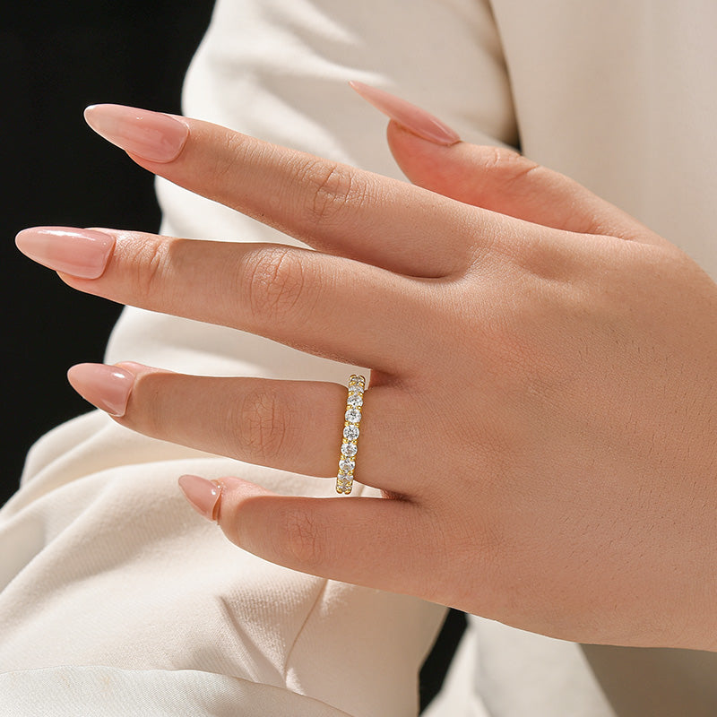 Eternity Moissanite 2.5 Ct Round Cut Women's Wedding Band