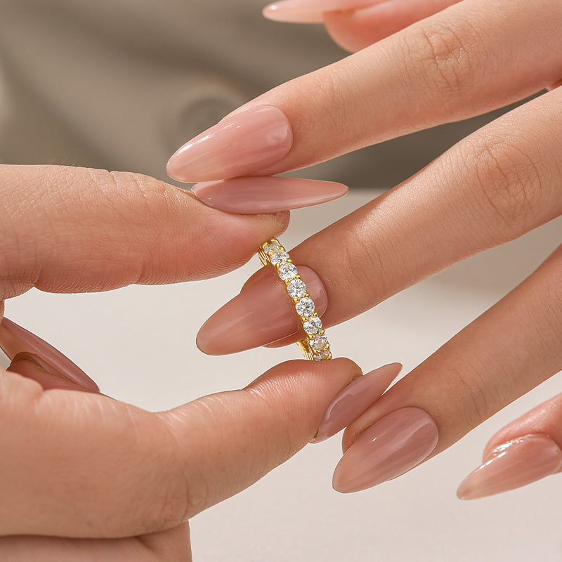 Eternity Moissanite 2.5 Ct Round Cut Women's Wedding Band