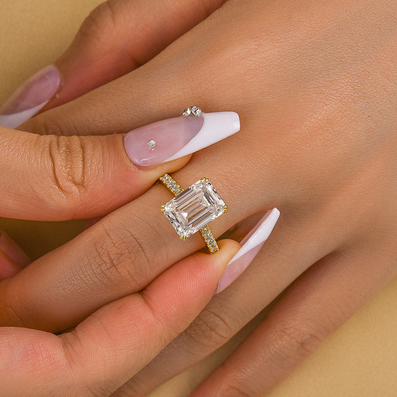Louily Moissanite 4.5 Carat Emerald Cut Engagement Ring For Women - louilyjewelry