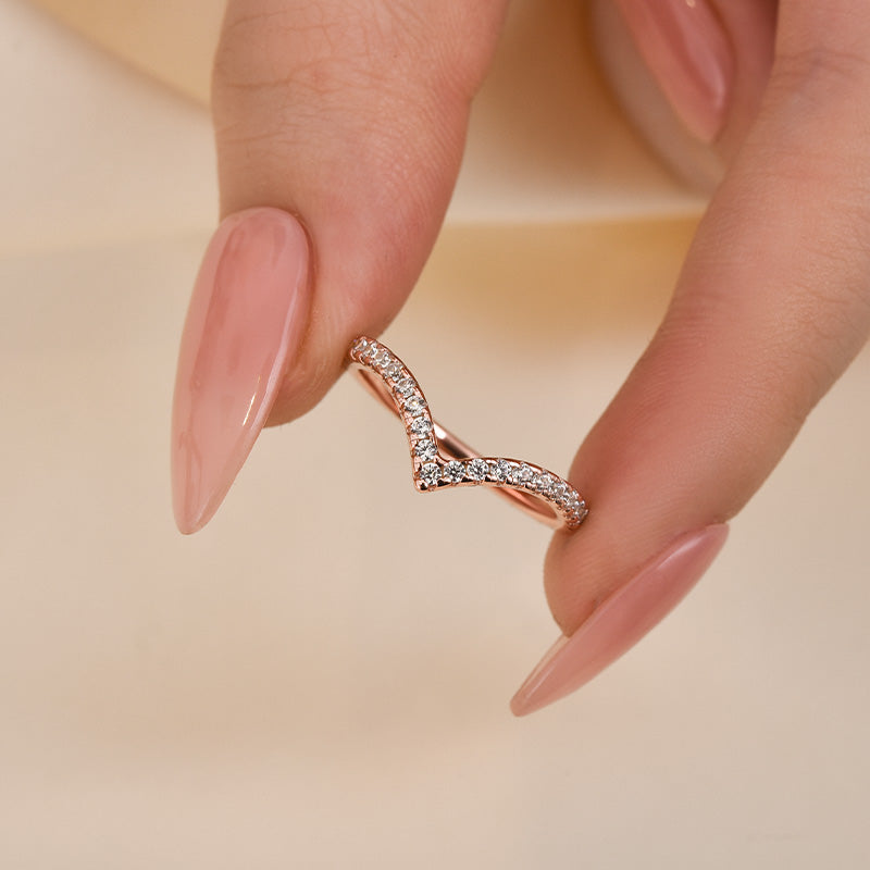 Louily Enchanting V-shaped Design Full Wedding Band - louilyjewelry