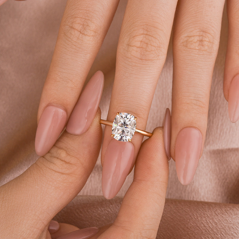 Louily Moissanite Attractive 4.0 Carat Cushion Cut Engagement Ring - louilyjewelry