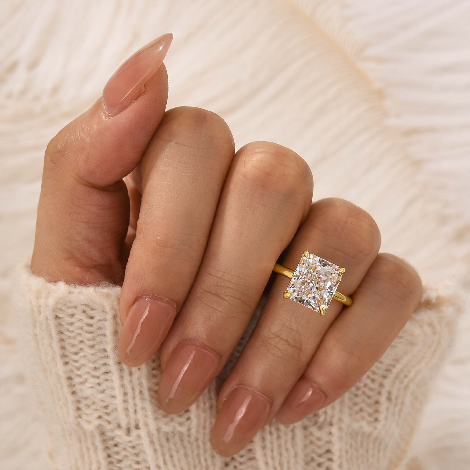 Fashion 4.0Ct White Stone Radiant Cut Solitaire Engagement Ring For Woman In sterling Sliver