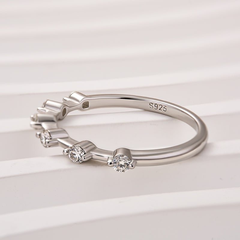 Louily Moissanite 0.2 Ct Round Cut Women's Wedding Band - louilyjewelry