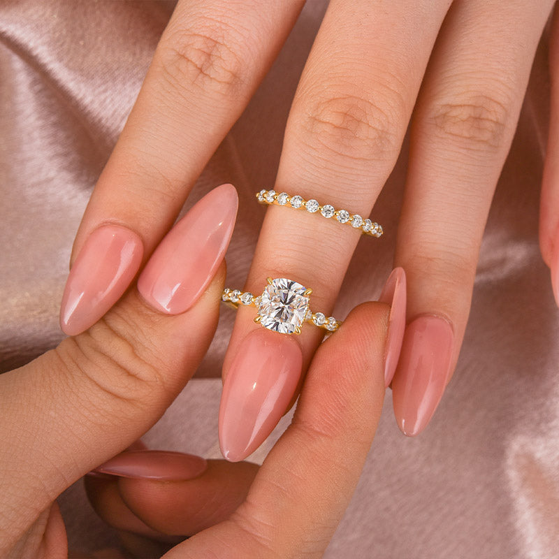 Louily Moissanite 2.0 Carat Cushion Cut Wedding Ring Set - louilyjewelry