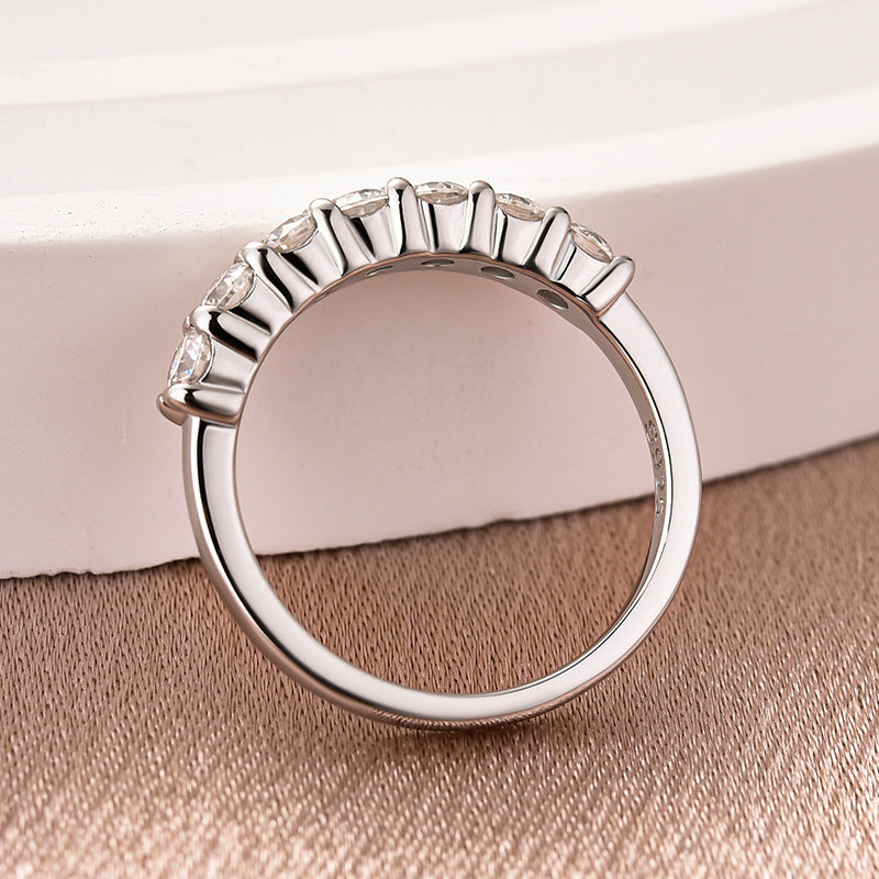 Louily Moissanite Classic Round Cut Wedding Band - louilyjewelry