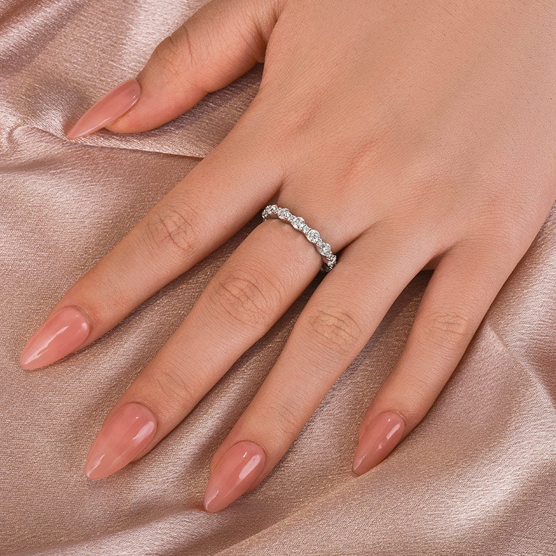 Louily Lovely Moissanite Round Cut Women's Wedding Band In Sterling Silver - louilyjewelry