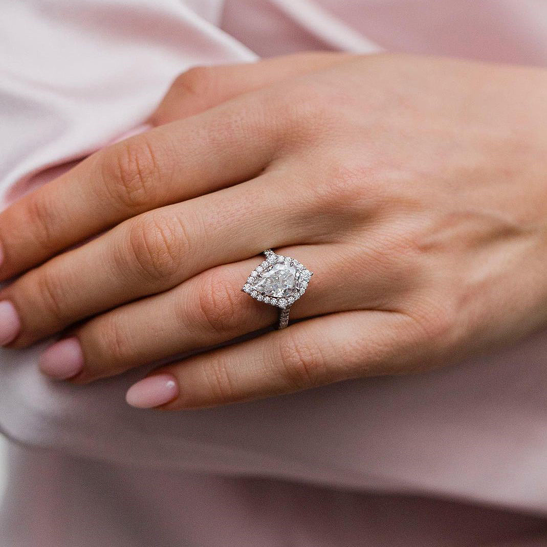 Louily Exquisite 2.2 Carat Halo Pear Cut Rose Gold Engagement Ring In Sterling Silver - louilyjewelry