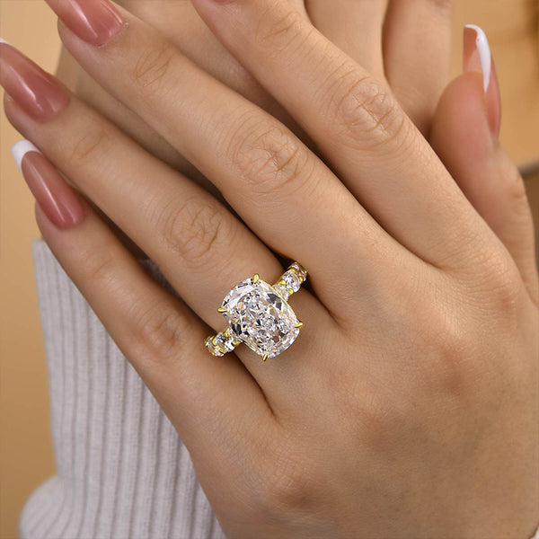 Louily Gorgeous Elongated Crushed Ice Cushion Cut Engagement Ring