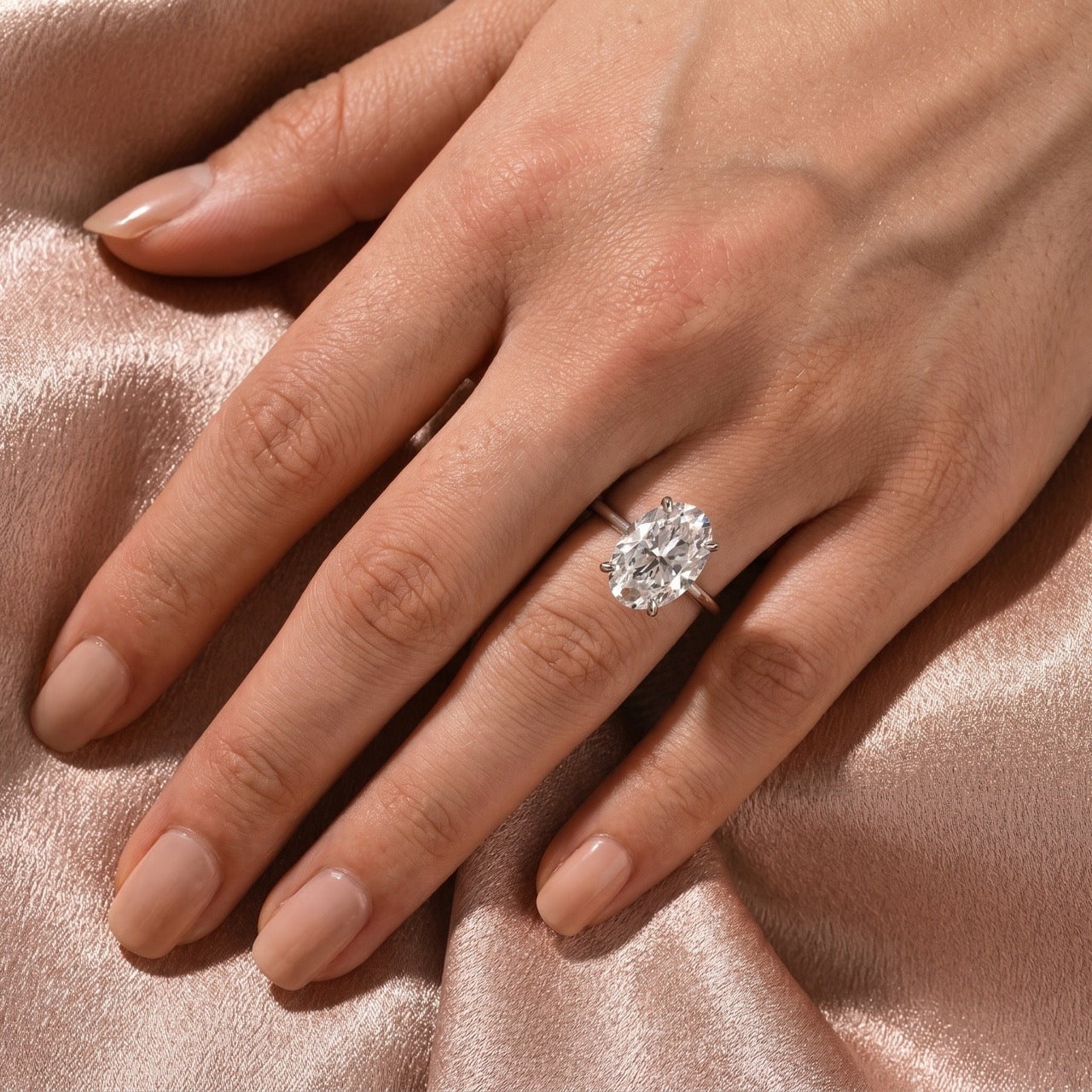 S925 Moissanite 2.0~5.5 Carat Oval Cut Hidden Halo Engagement Ring For Everyday Wear
