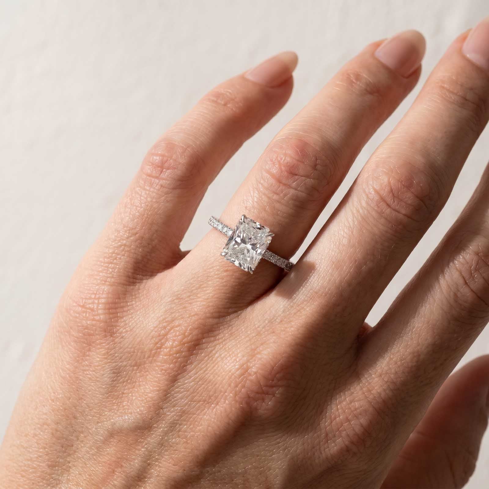 S925 Moissanite 1.0 Carat /2.0 Carat /3.5 Carat Radiant Cut Engagement Ring Travel Ring For Everyday Wear