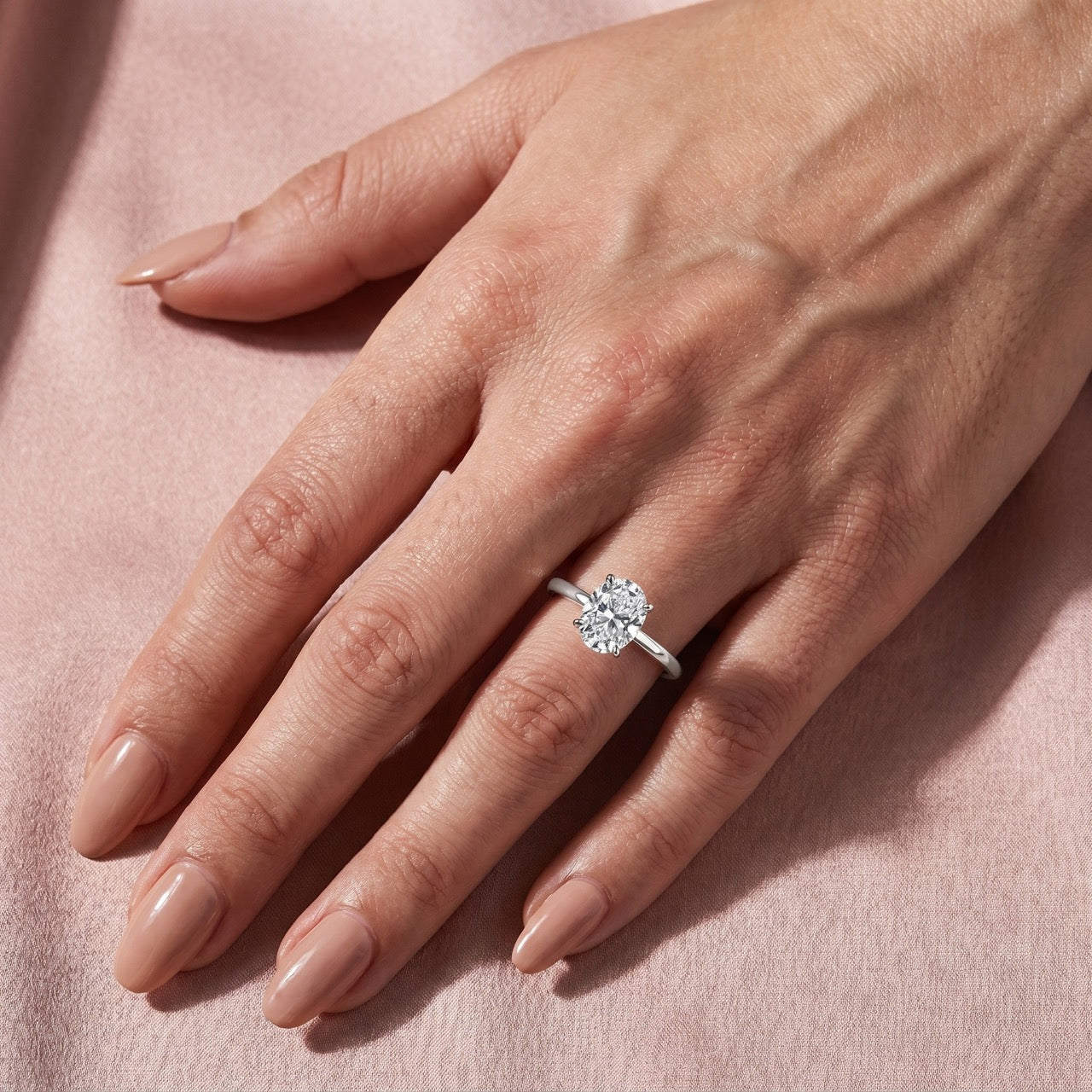 S925 Moissanite 2.0~5.5 Carat Oval Cut Hidden Halo Engagement Ring For Everyday Wear