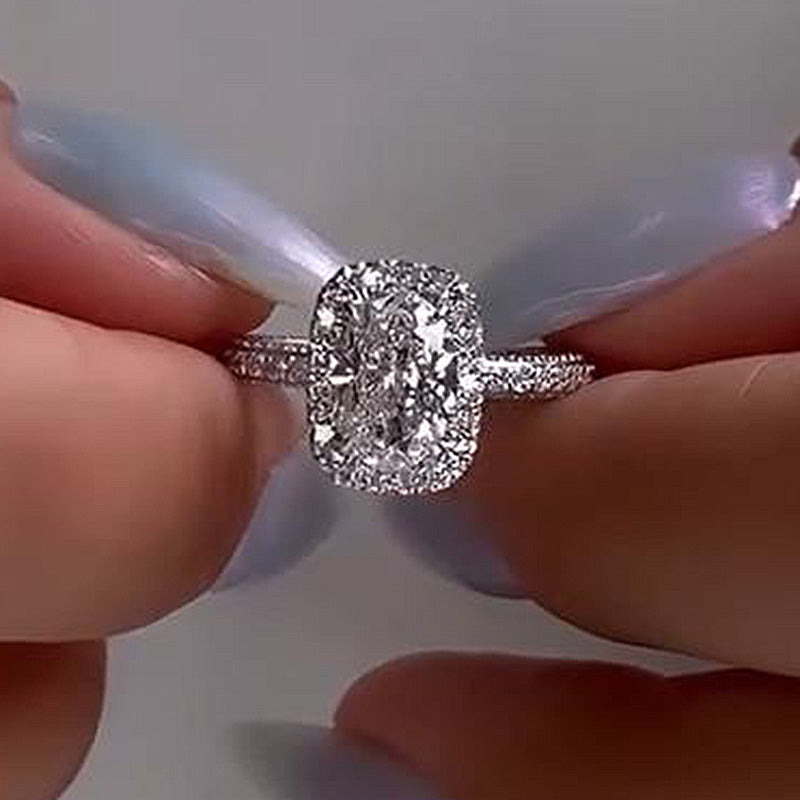 Louily Moissanite Special 2.5 Carat Halo Oval Cut Engagement Ring - louilyjewelry