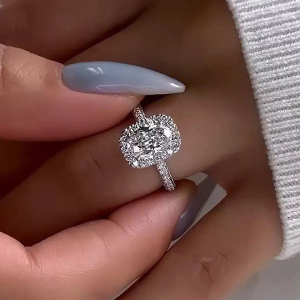 Louily Moissanite Special Halo Oval Cut Engagement Ring