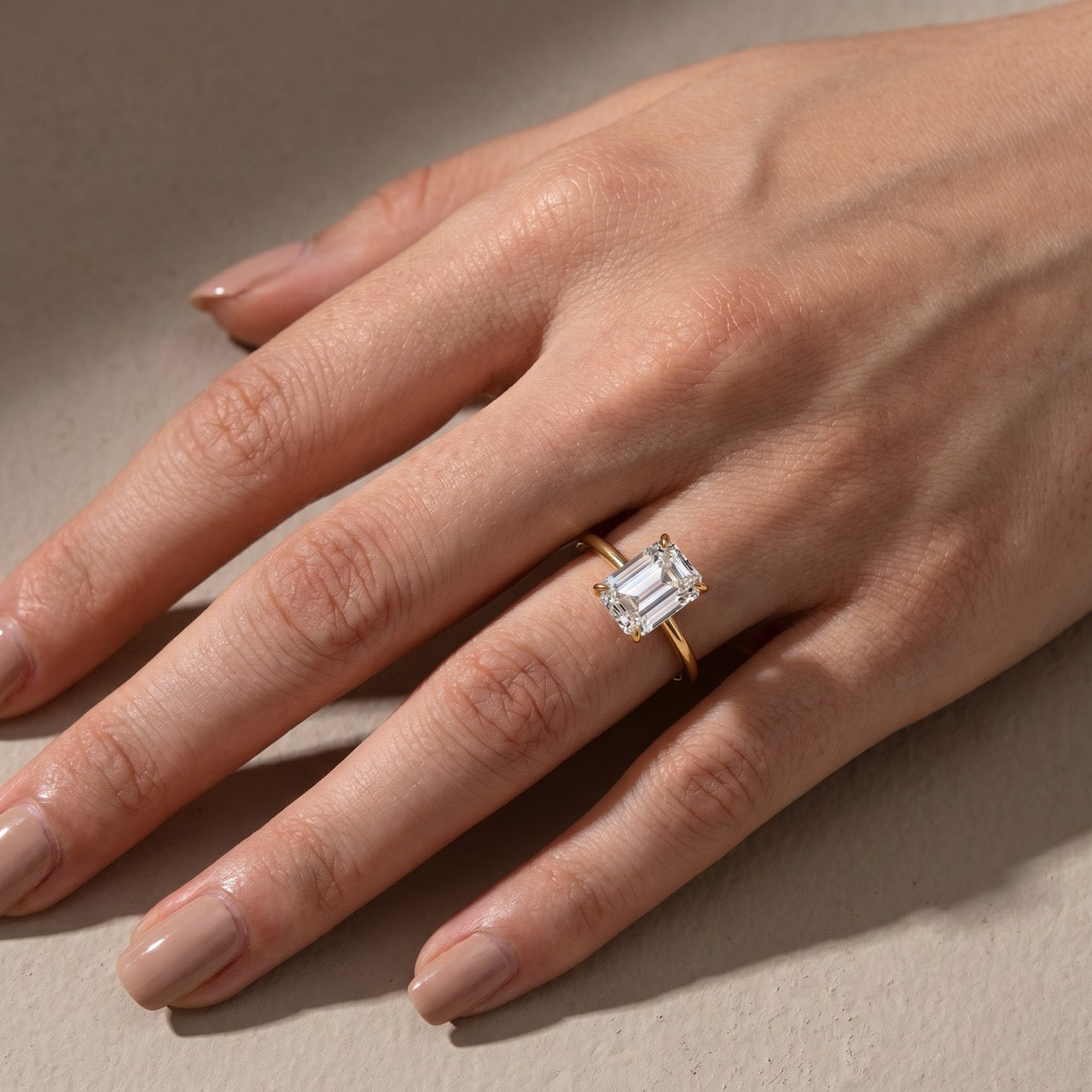 S925 Moissanite 3.5 Carat Emerald Cut Solitaire Travel Ring Engagement Ring For Everyday Wear