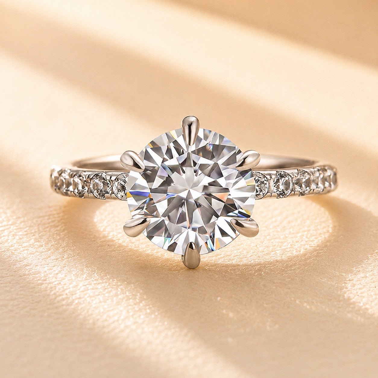 S925 Moissanite 2.0 Carat Round Cut Engagement Ring Bridal Ring For Women