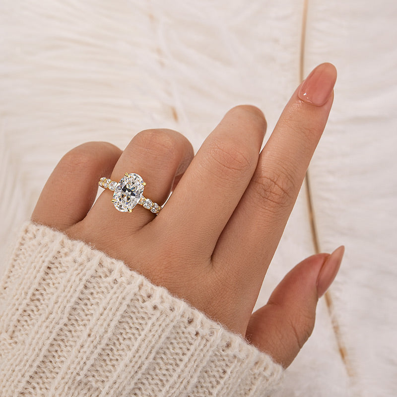 Luxe 4.0Ct Oval Cut Engagement Ring In Sterling Silver For Women