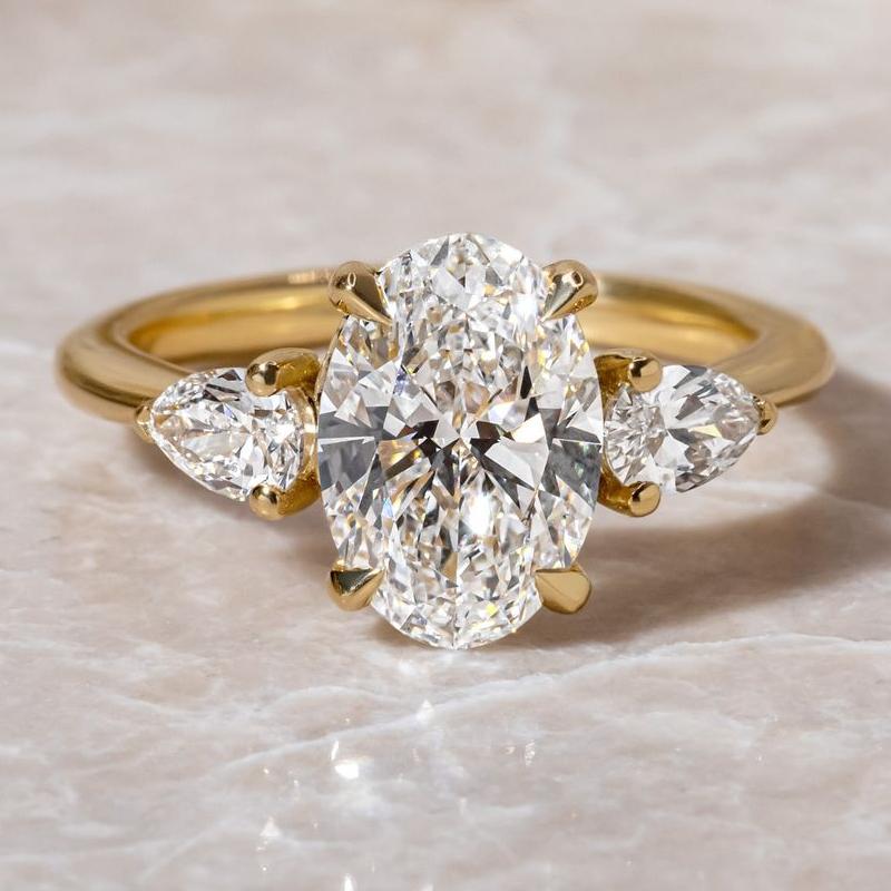 Louily Outstanding Oval Cut Three Stone Engagement Ring - louilyjewelry