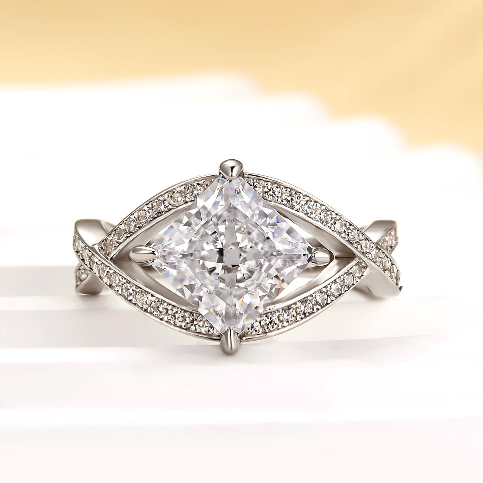 Louily Unique 2.0 Carat Princess Cut Engagement Ring For Women - louilyjewelry