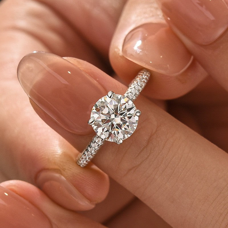 Moissanite 2.0Ct Round Cut Engagement Ring In Sterling Silver