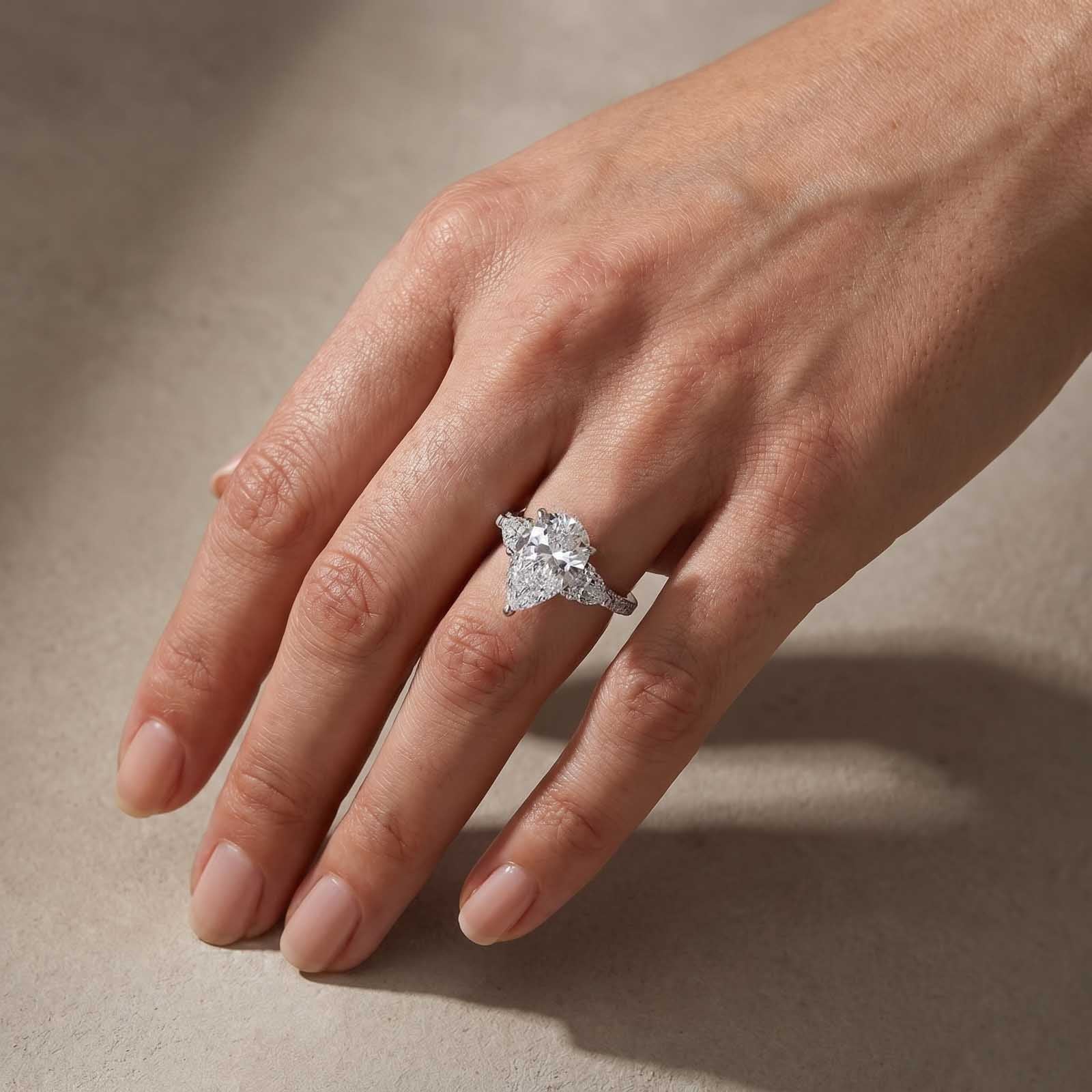 S925 7.0Ct Pear Cut Three Stone Engagement Ring with Heart Cut Accents & Pavé Band For Women