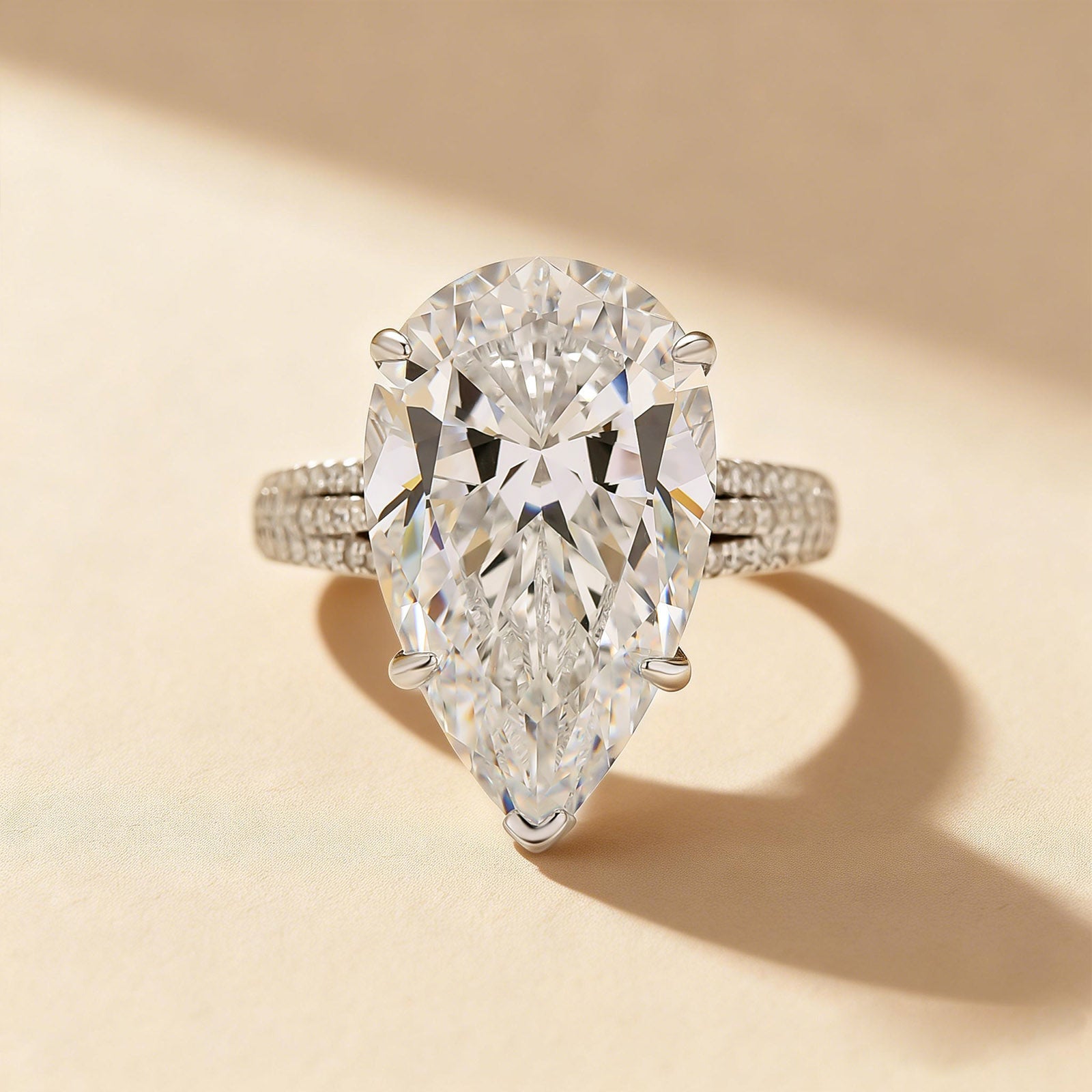 S925 8.0Ct Pear Cut Split Shank Engagement Ring For Woman - louilyjewelry