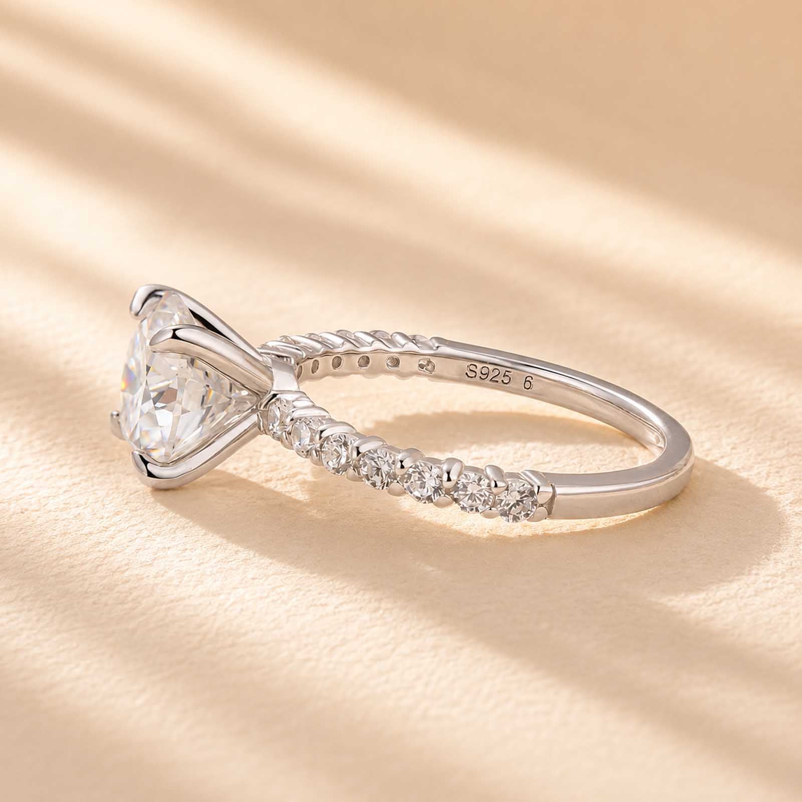 S925 Moisssanite 2.0Ct Round Cut Side Paving Engagement Ring Stackable Ring For Her