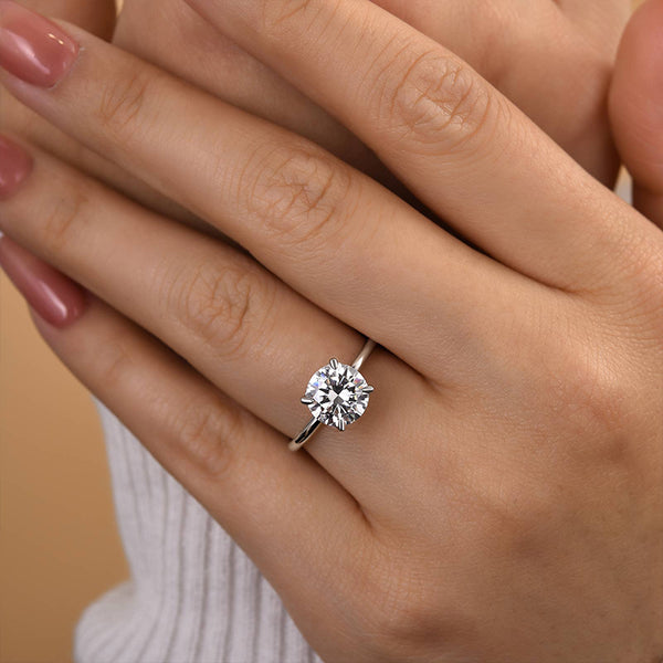 Louily Moissanite 2.0 Carat Round Cut Promise Ring