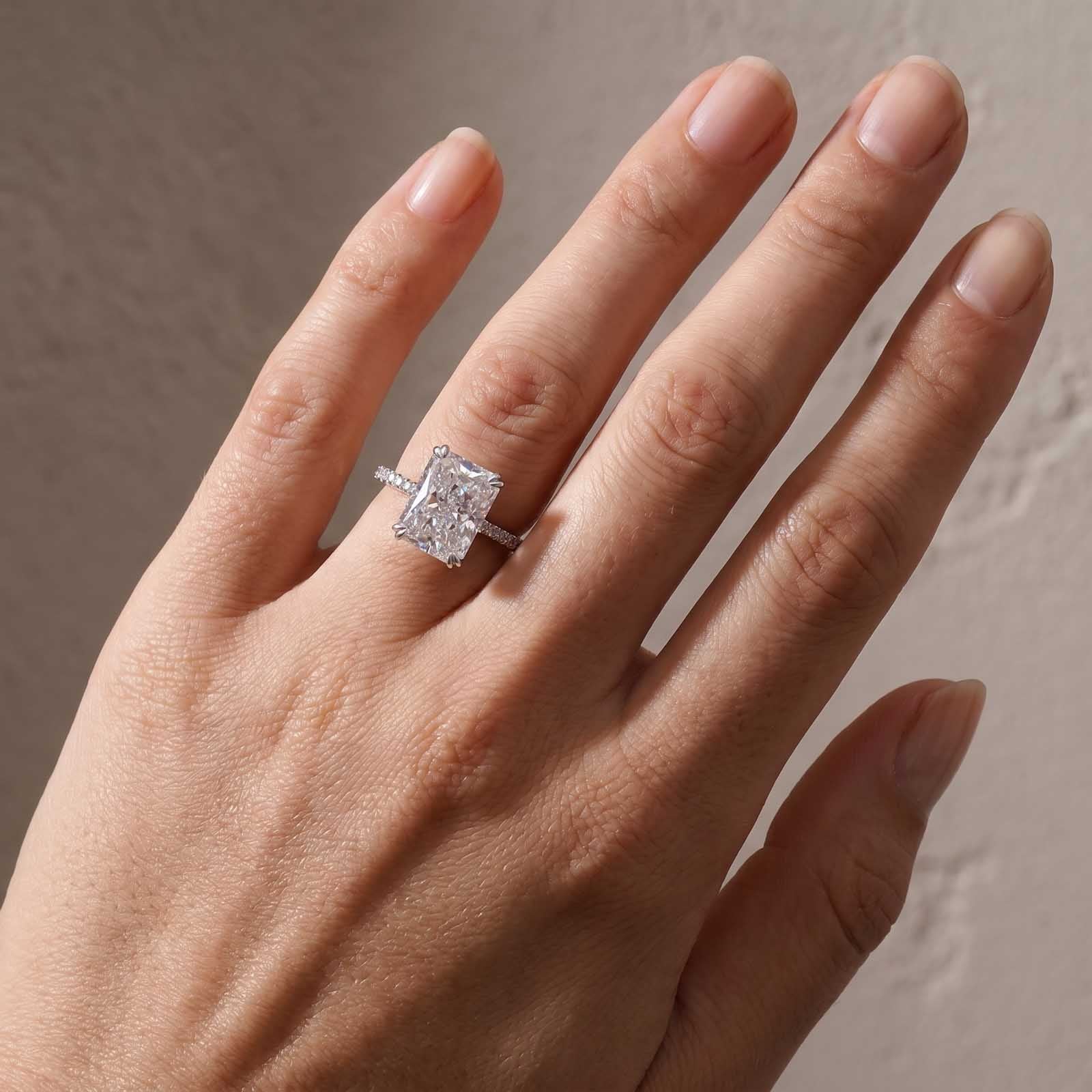 S925 4.5Ct Radiant Cut Engagement Ring Moissanite/Simulated Diamond Solitaire Stackable Travel Ring For Women
