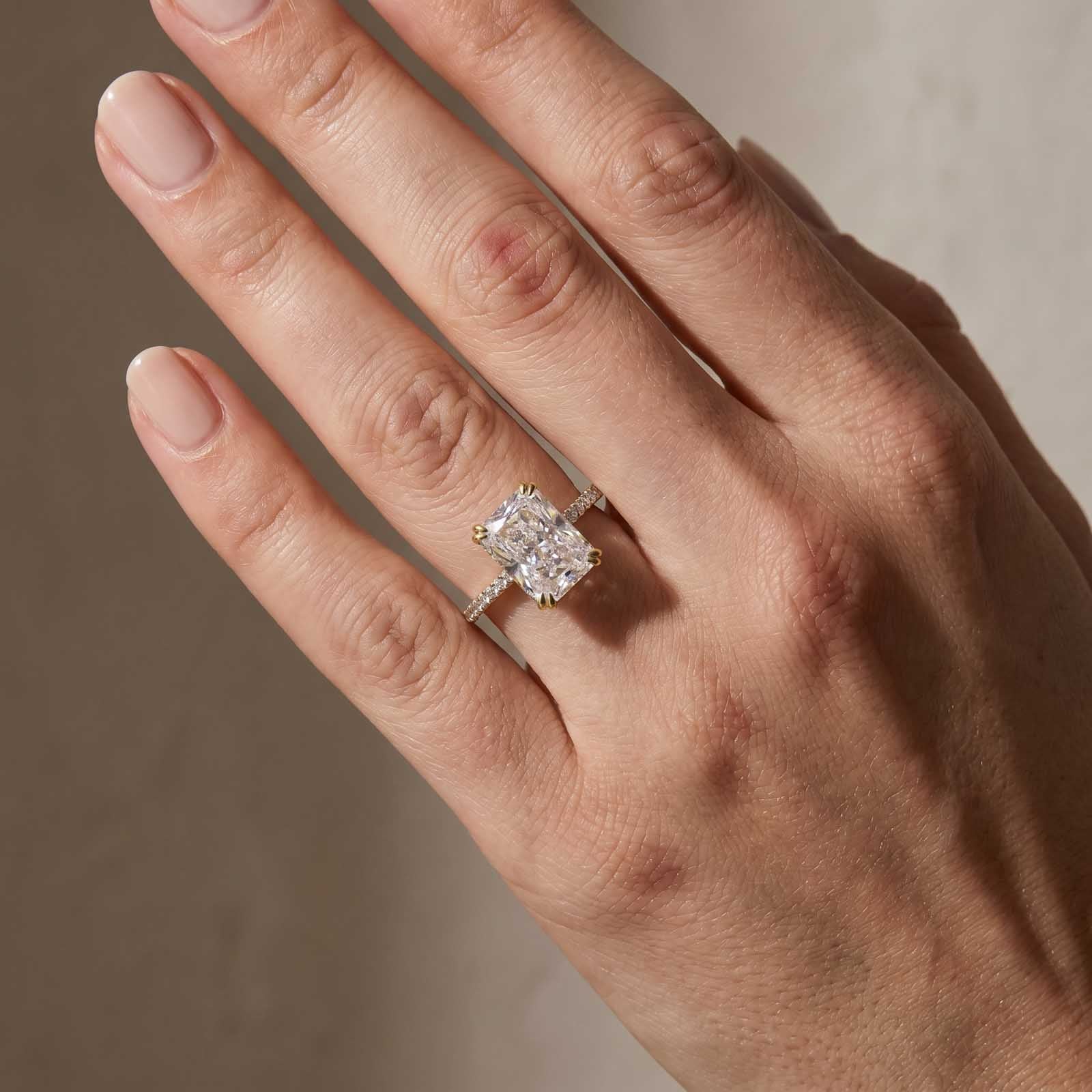S925 4.5Ct Radiant Cut Engagement Ring Moissanite/Simulated Diamond Solitaire Stackable Travel Ring For Women