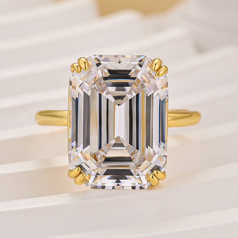 Luxurious 11.5 Carat Emerald Cut Engagement Ring In Sterling Silver