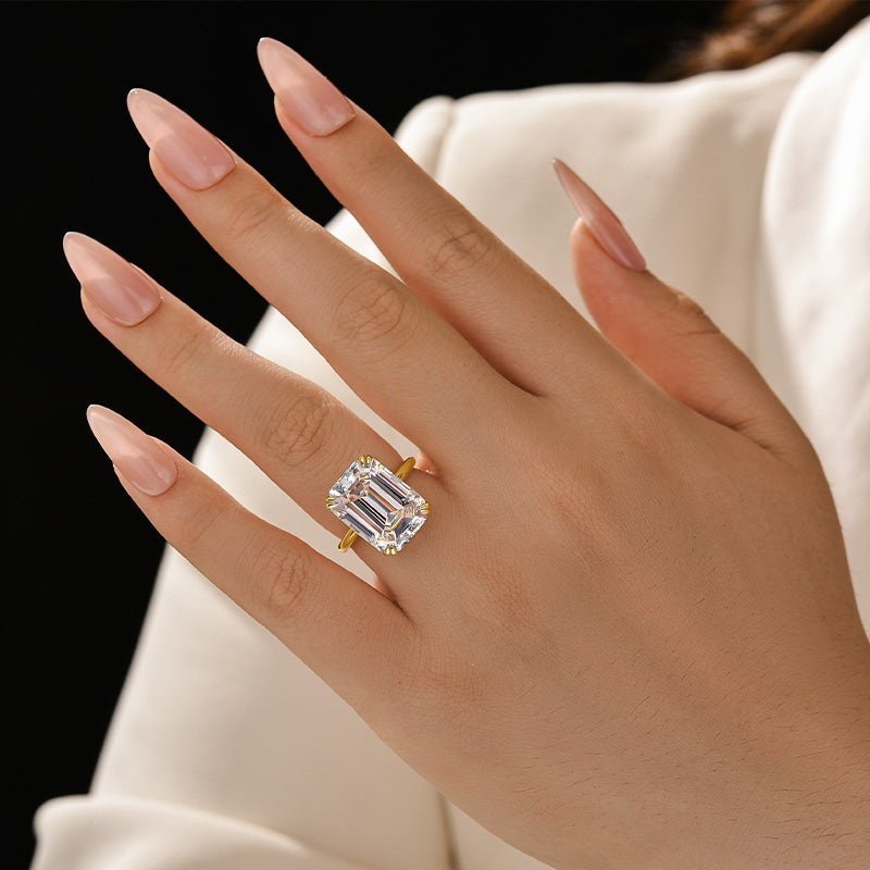 Luxurious 11.5 Carat Emerald Cut Engagement Ring In Sterling Silver