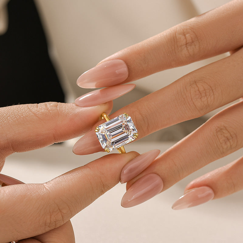 Luxurious 11.5 Carat Emerald Cut Engagement Ring In Sterling Silver