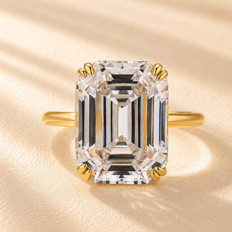 Luxurious 5.0/11.5 Carat Emerald Cut Engagement Ring In Sterling Silver