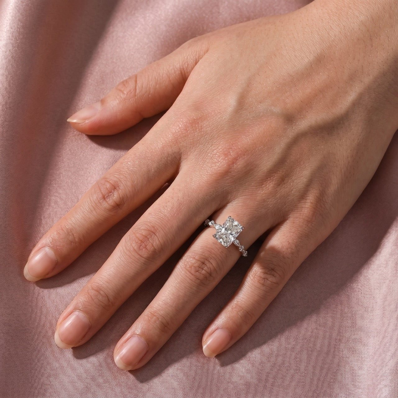 S925 Moissanite 3.5 Carat Radiant Cut Engagement Ring In Sterling Silver