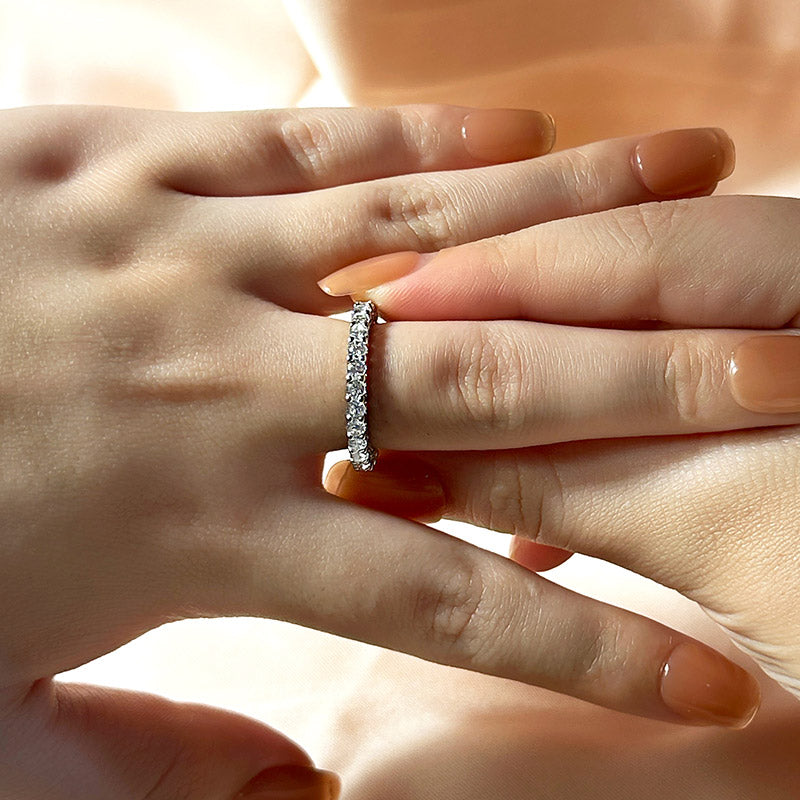 Louily Classic White Gold Round Cut Wedding Band For Women - louilyjewelry