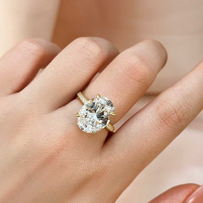 Louily Exclusive Oval Cut Simulated Diamond Engagement Ring - louilyjewelry