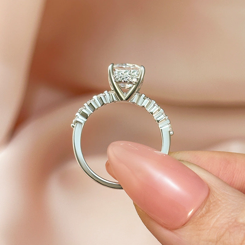 Louily Exquisite 2.0 Carat Cushion Cut Engagement Ring - louilyjewelry