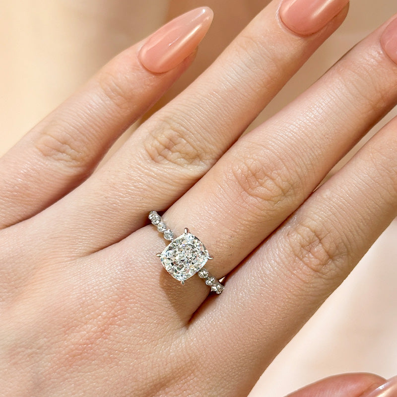 Louily Exquisite 2.0 Carat Cushion Cut Engagement Ring - louilyjewelry